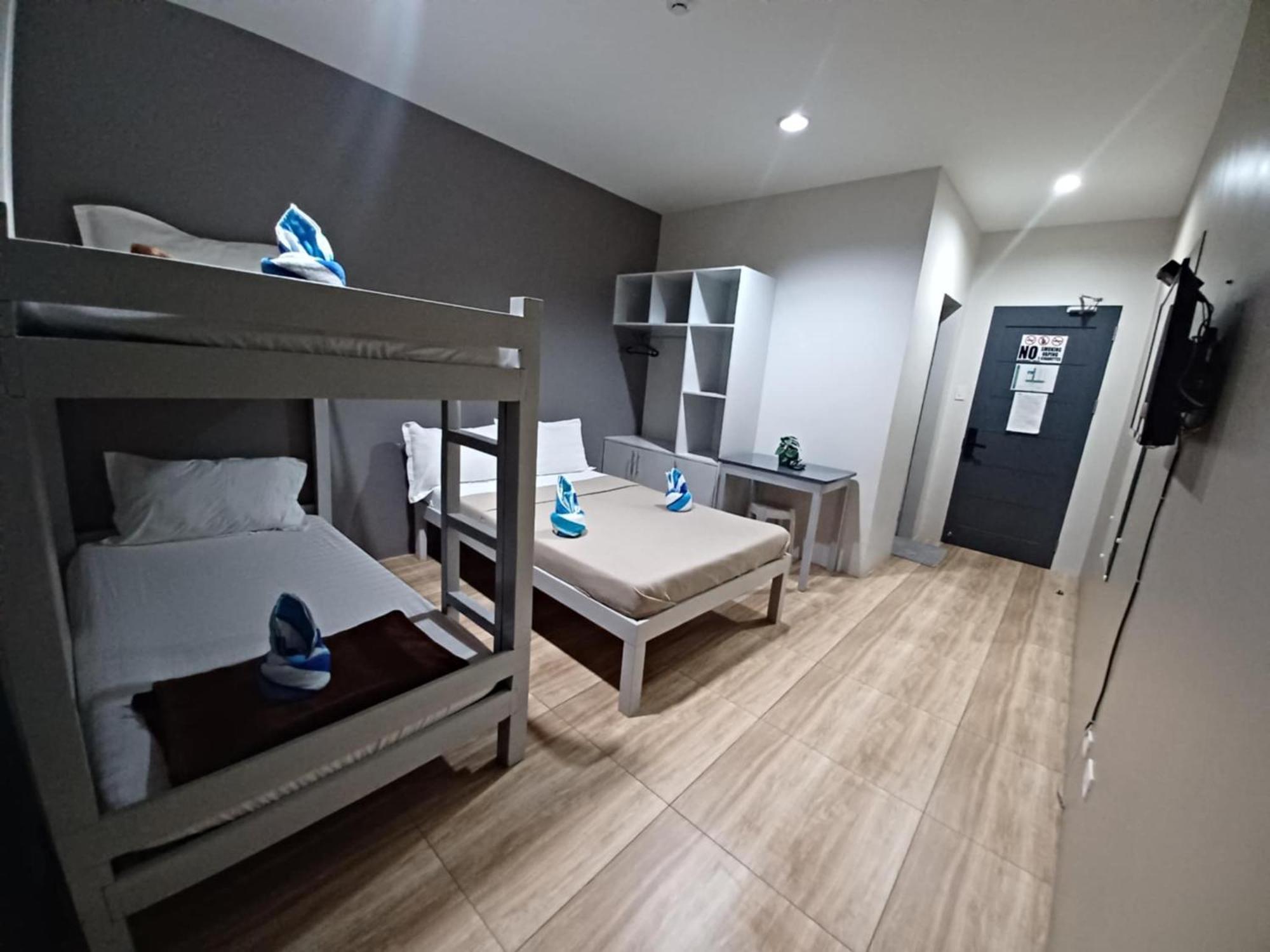 2020 Travelers Inn Dumaguete City Exterior foto