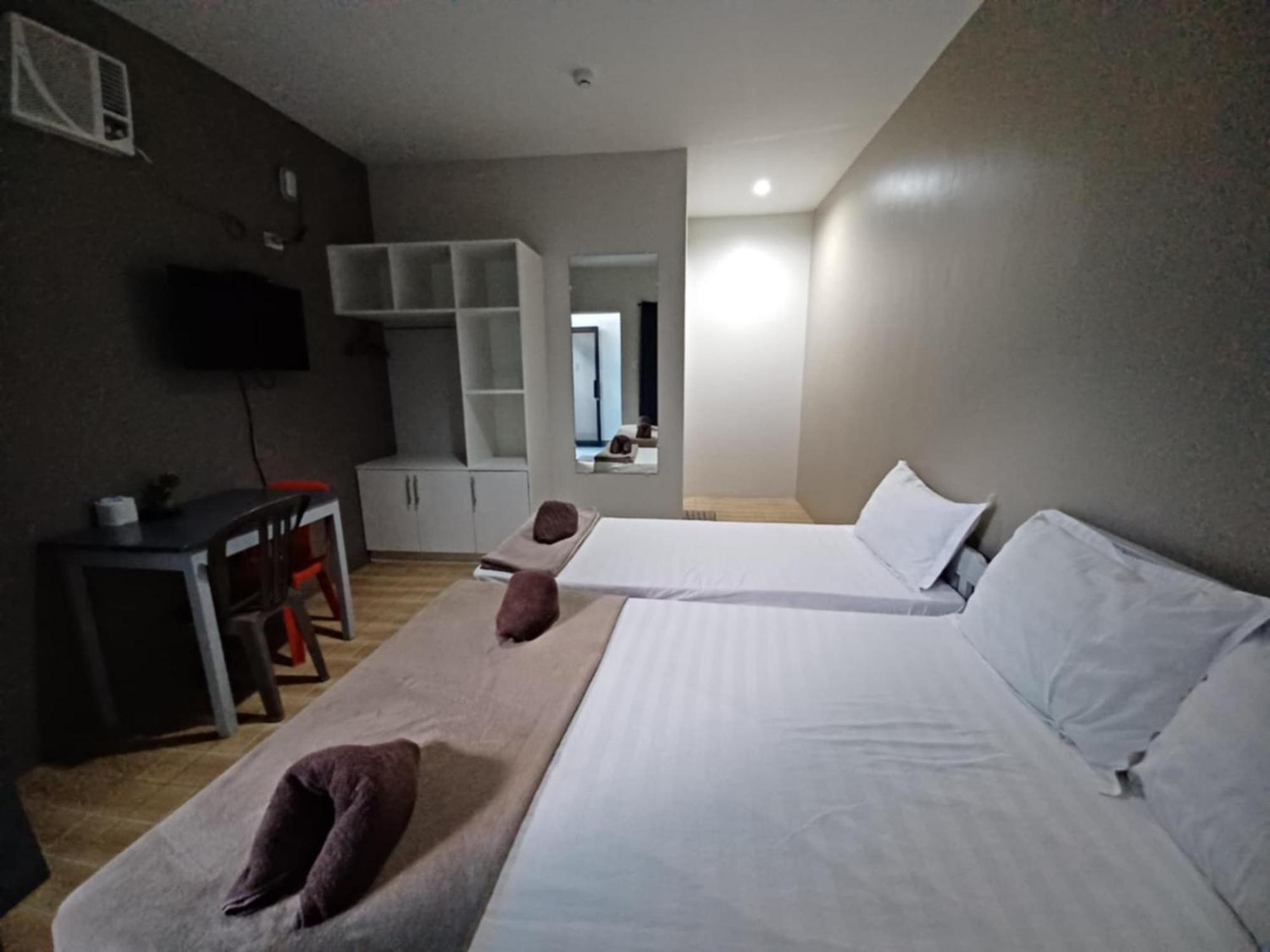2020 Travelers Inn Dumaguete City Exterior foto
